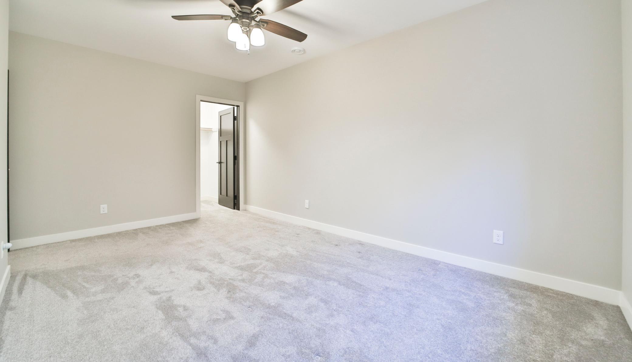 13719 Oakwood Drive