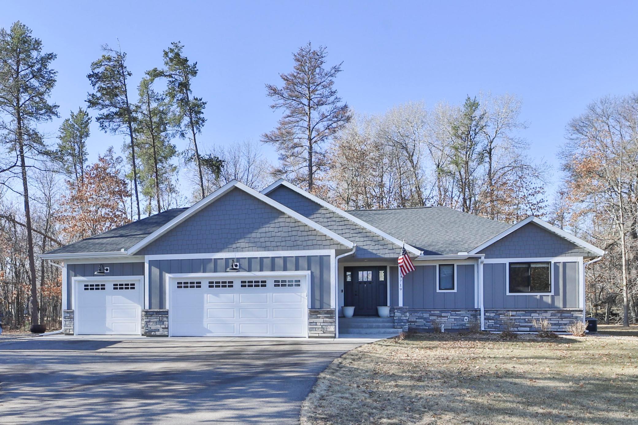 13719 Oakwood Drive