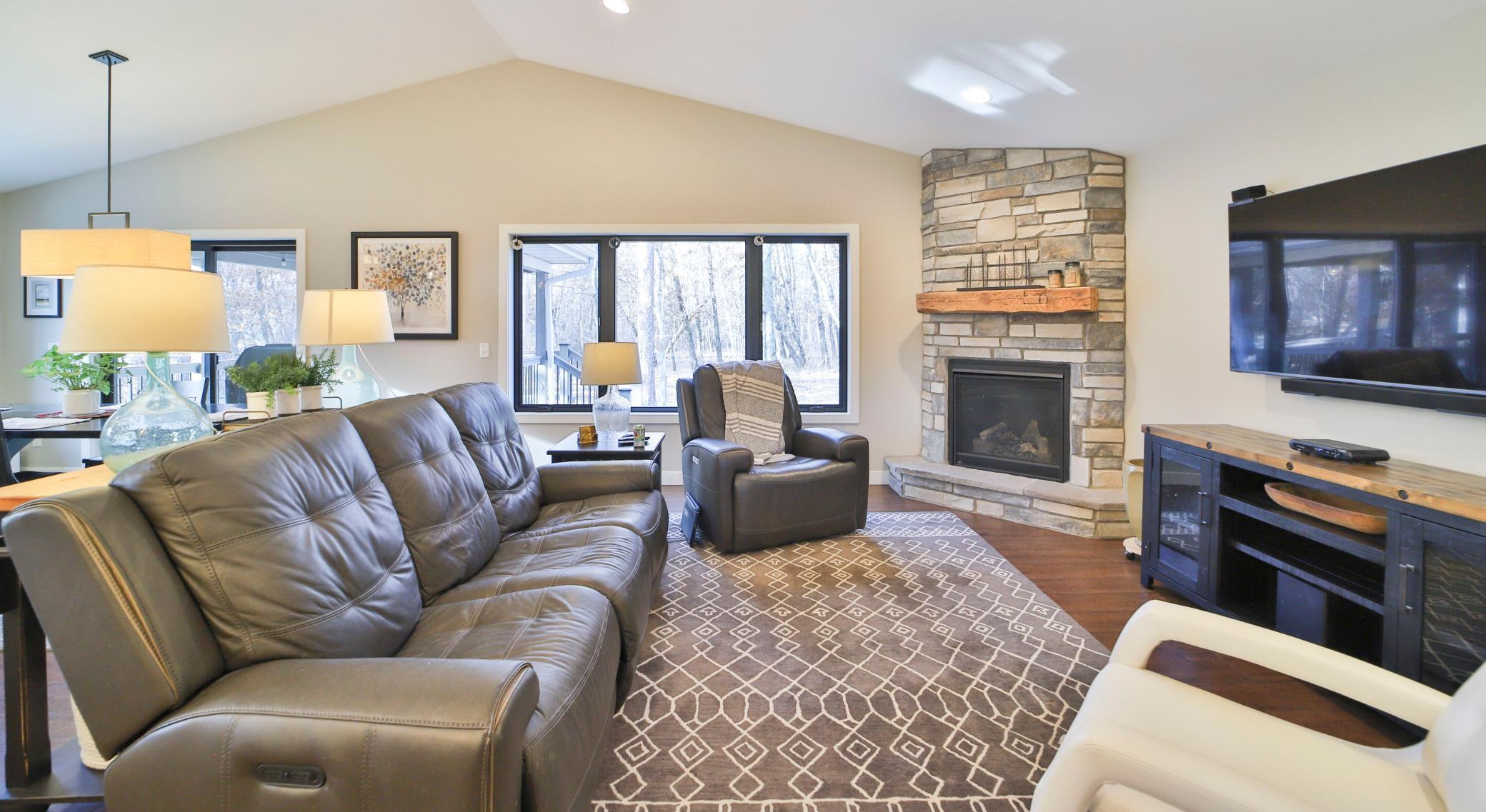 13719 Oakwood Drive