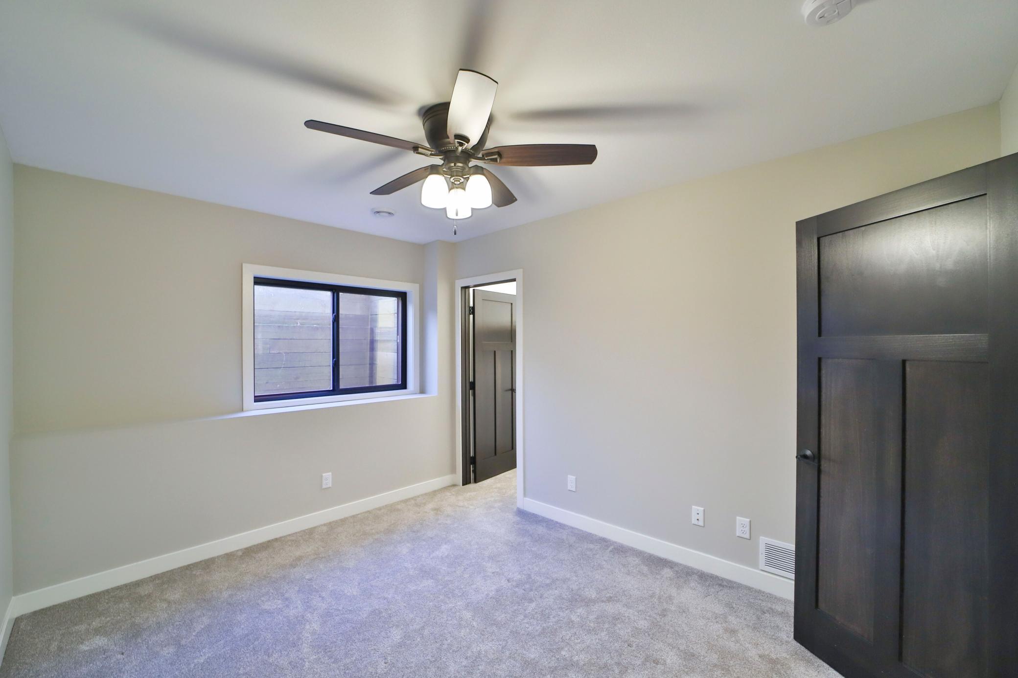 13719 Oakwood Drive