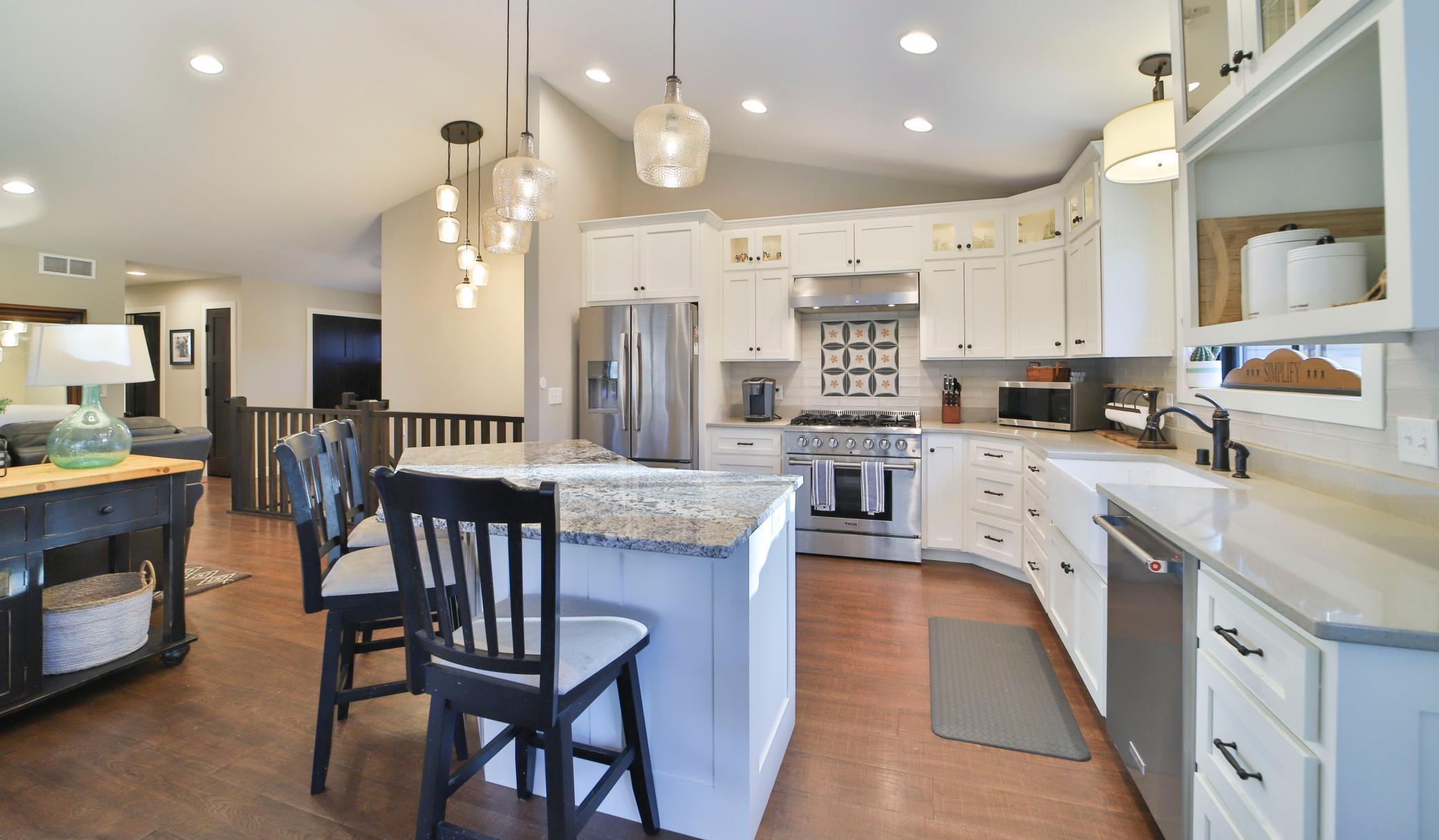 13719 Oakwood Drive