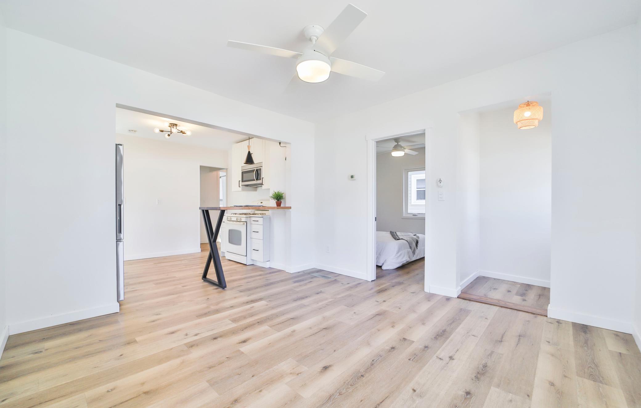 208 2nd Street NE