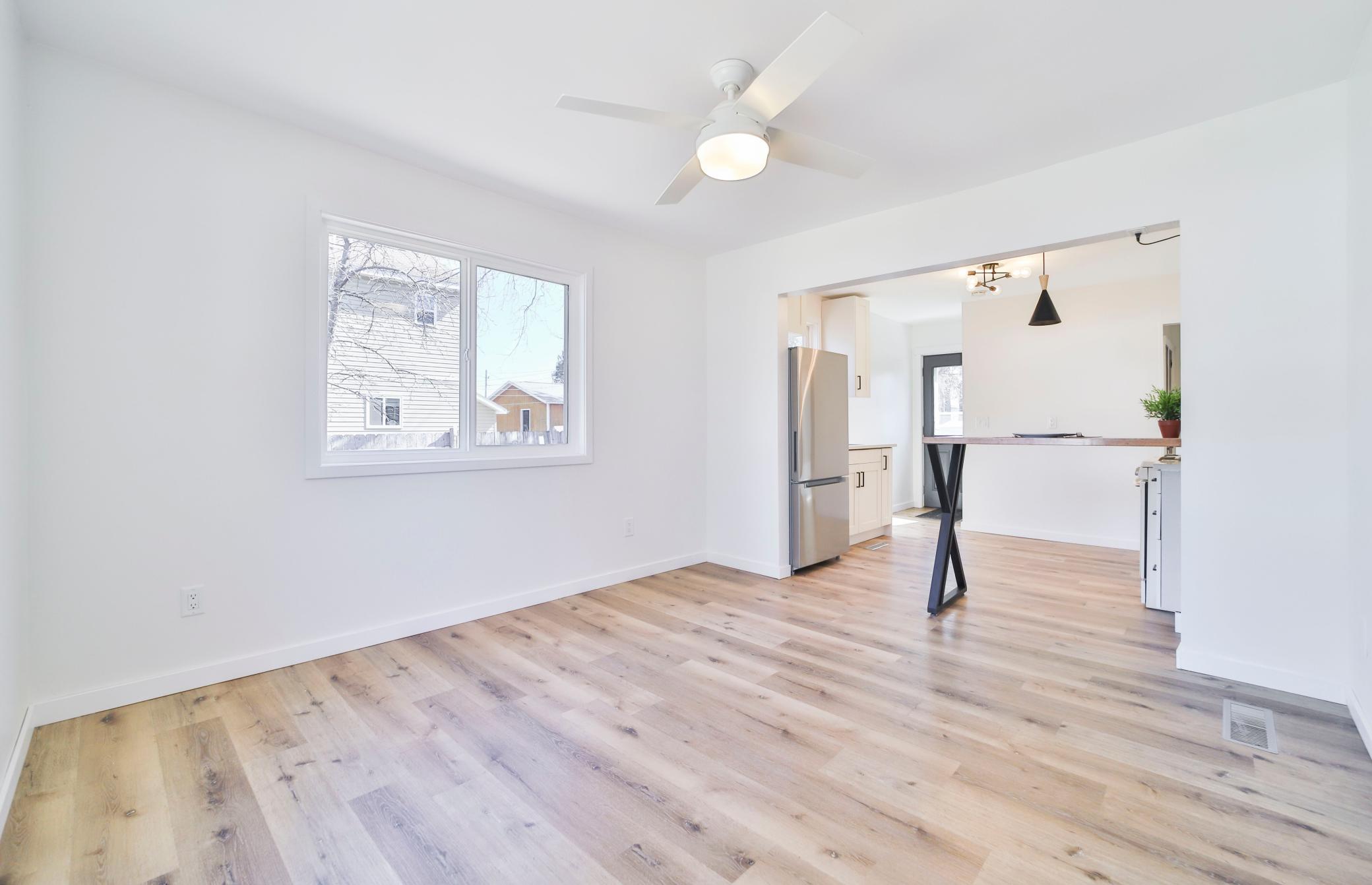 208 2nd Street NE