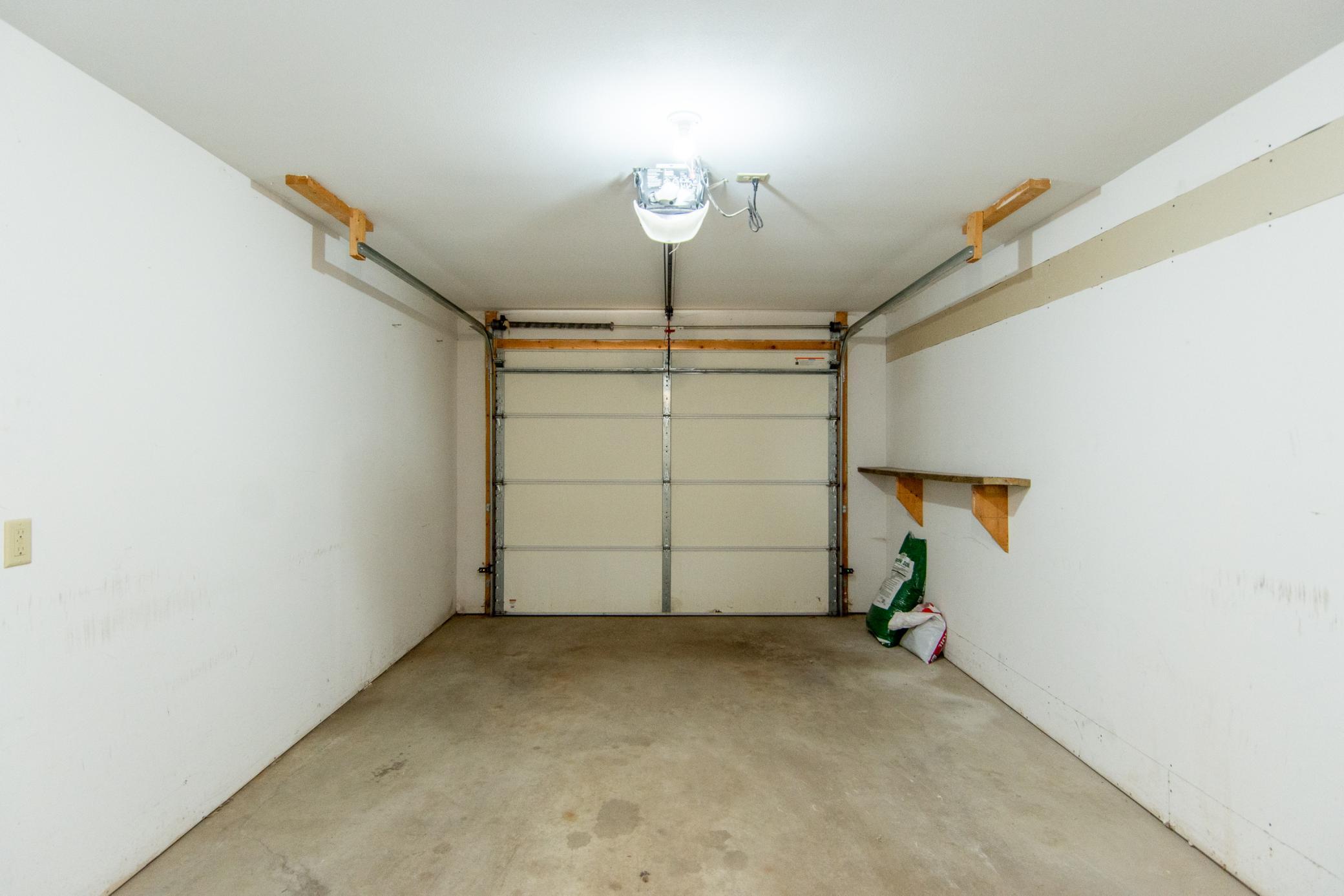 1179 Deerview Trail SW