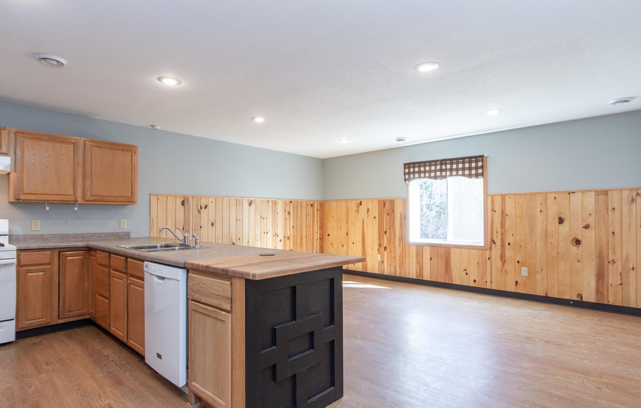 1179 Deerview Trail SW