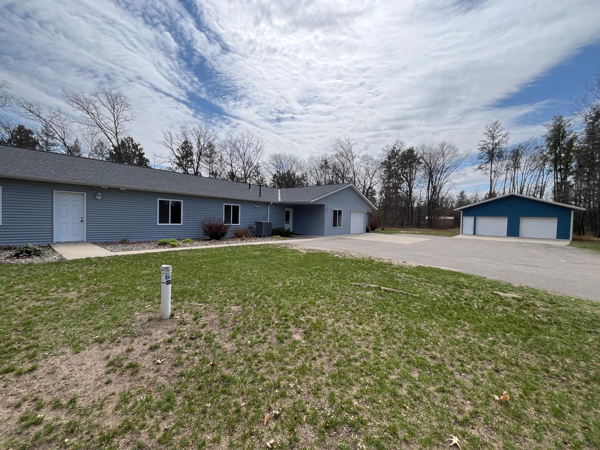 1179 Deerview Trail SW