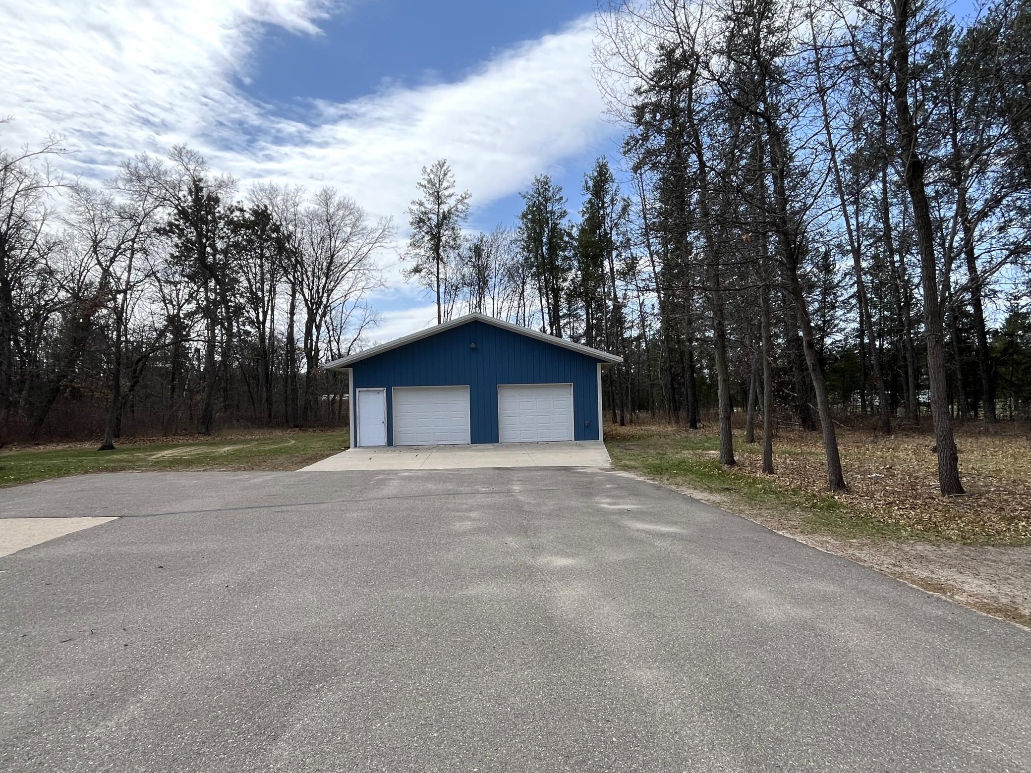 1179 Deerview Trail SW