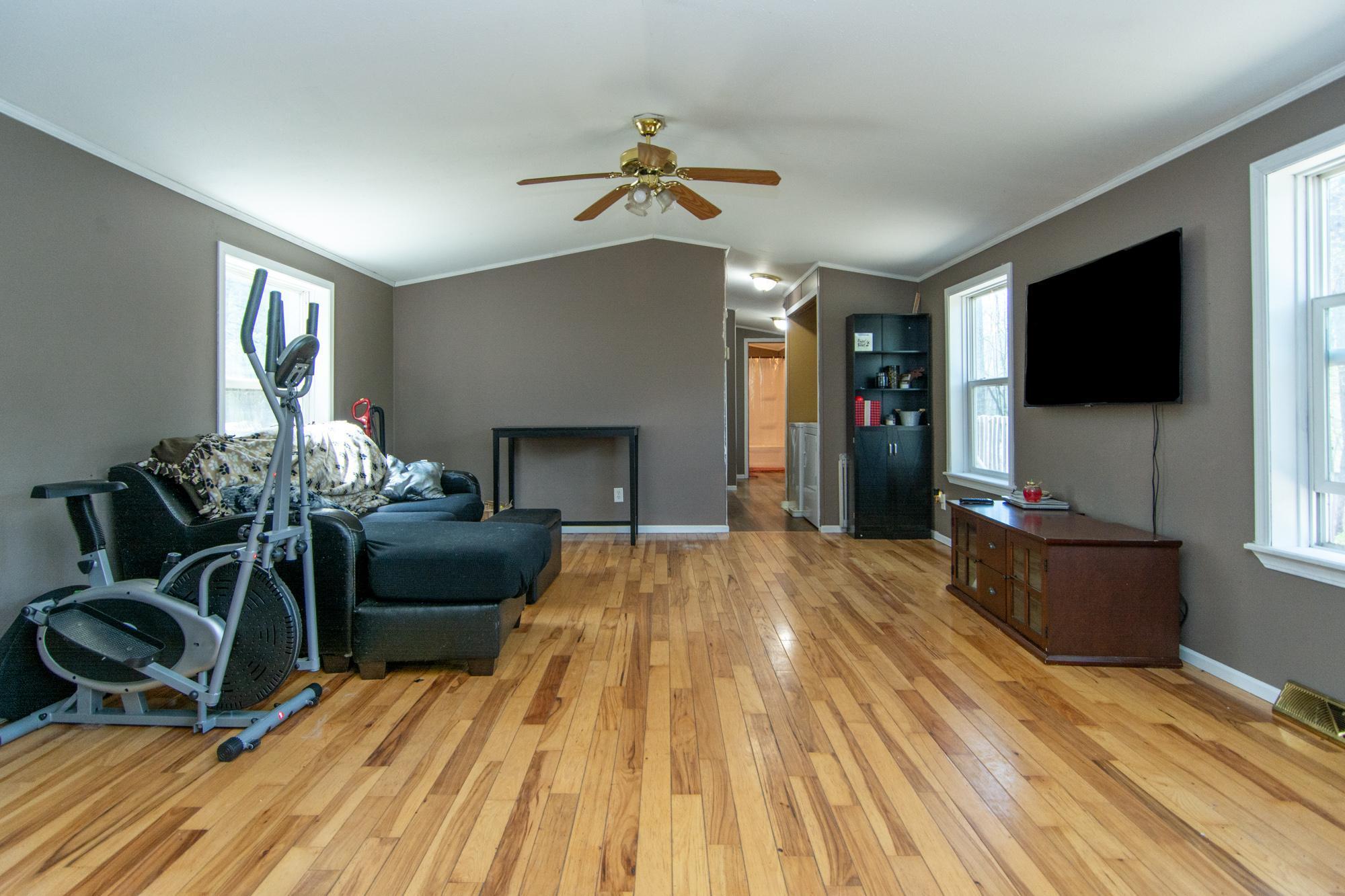 38995 305th Street