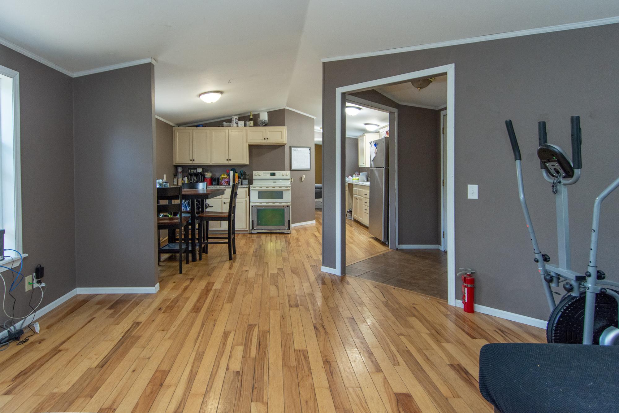 38995 305th Street