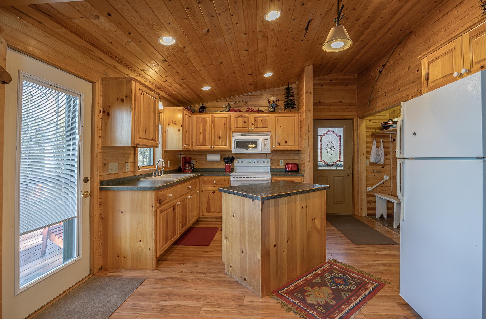 7789 Partridge Point Trail NE