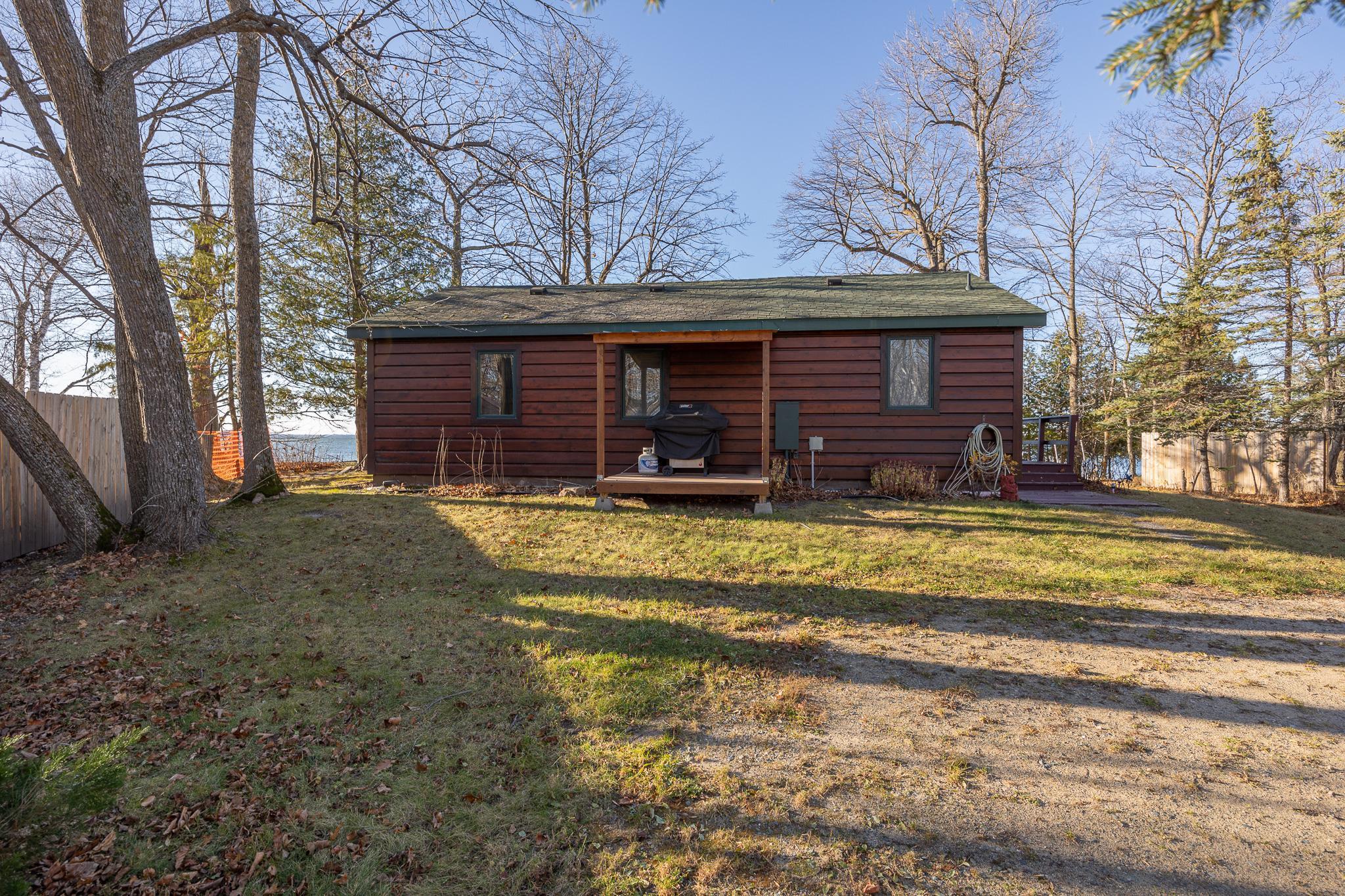 7789 Partridge Point Trail NE