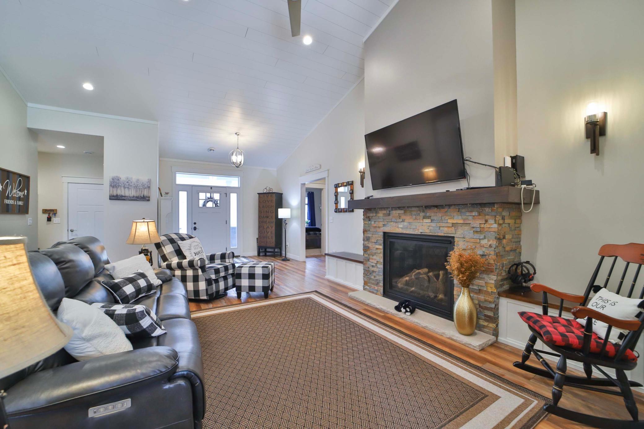 30428 Suffolk Circle