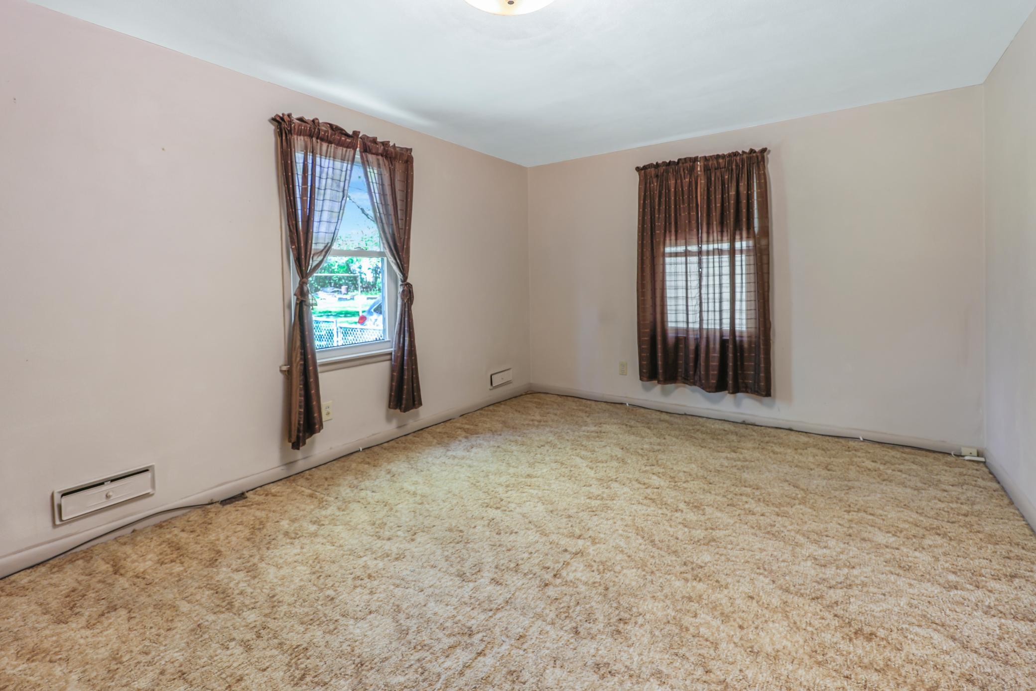 2207 Clearwater Road