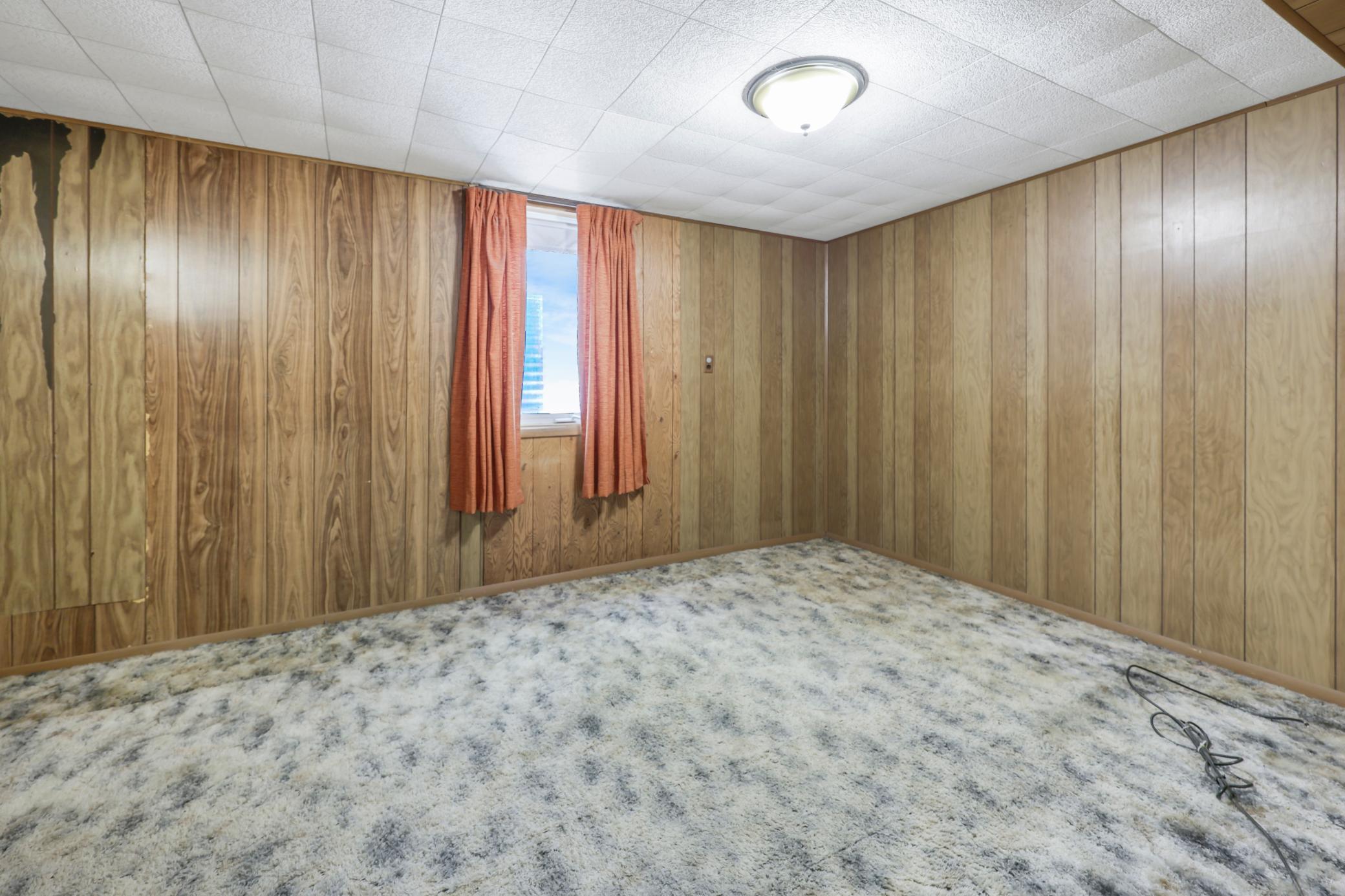 2207 Clearwater Road