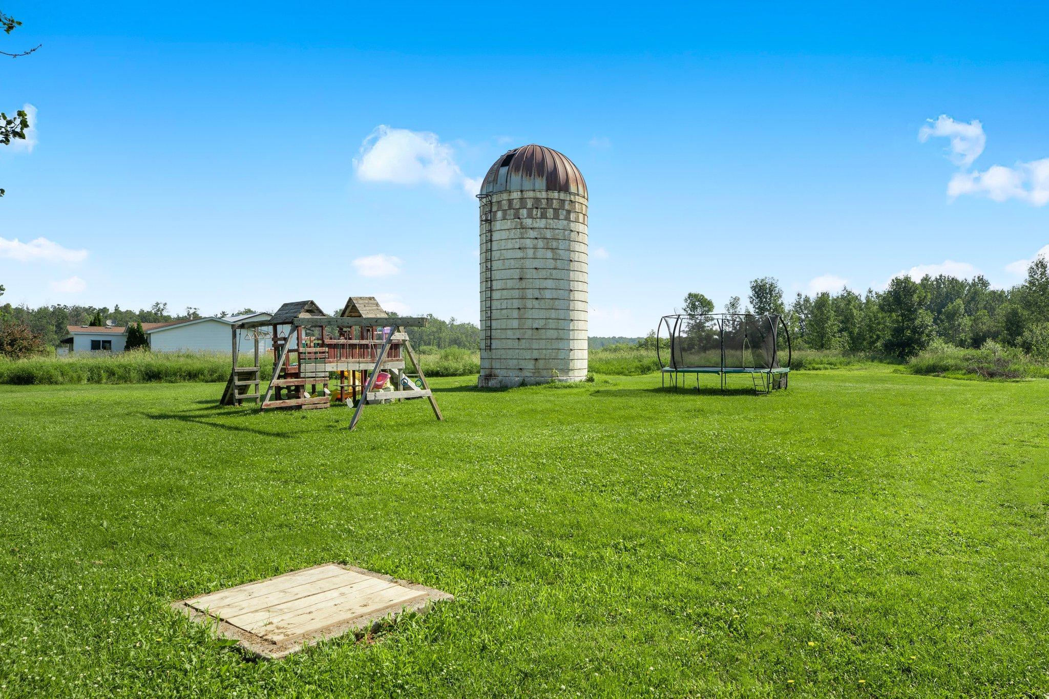 25068 US Highway 169