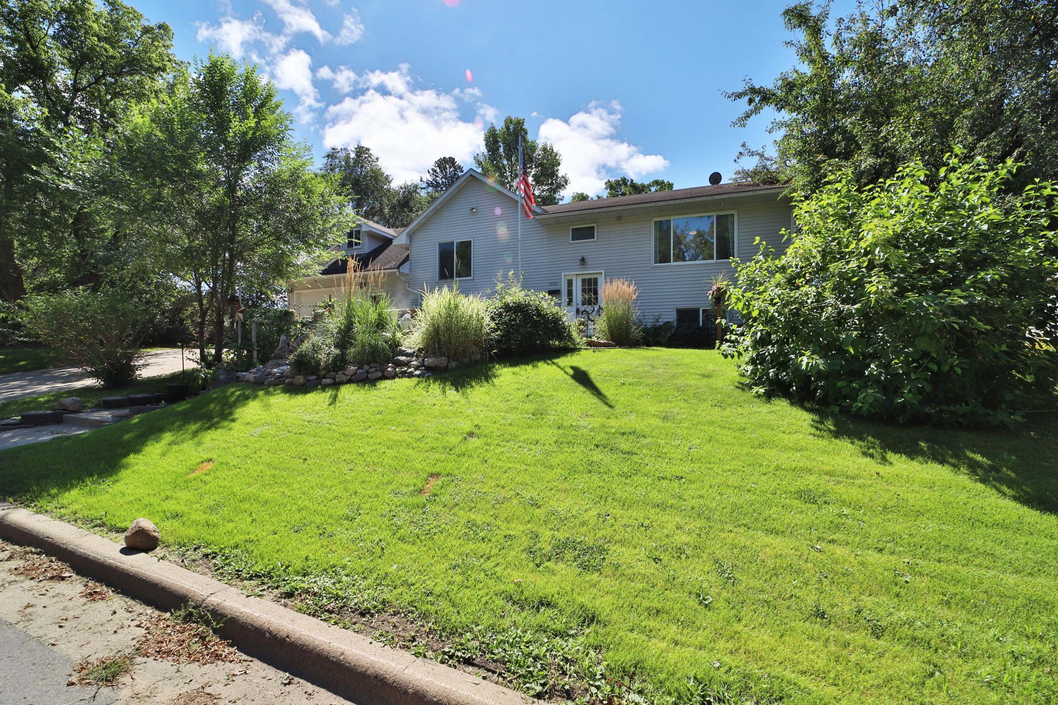 1620 Maple Street
