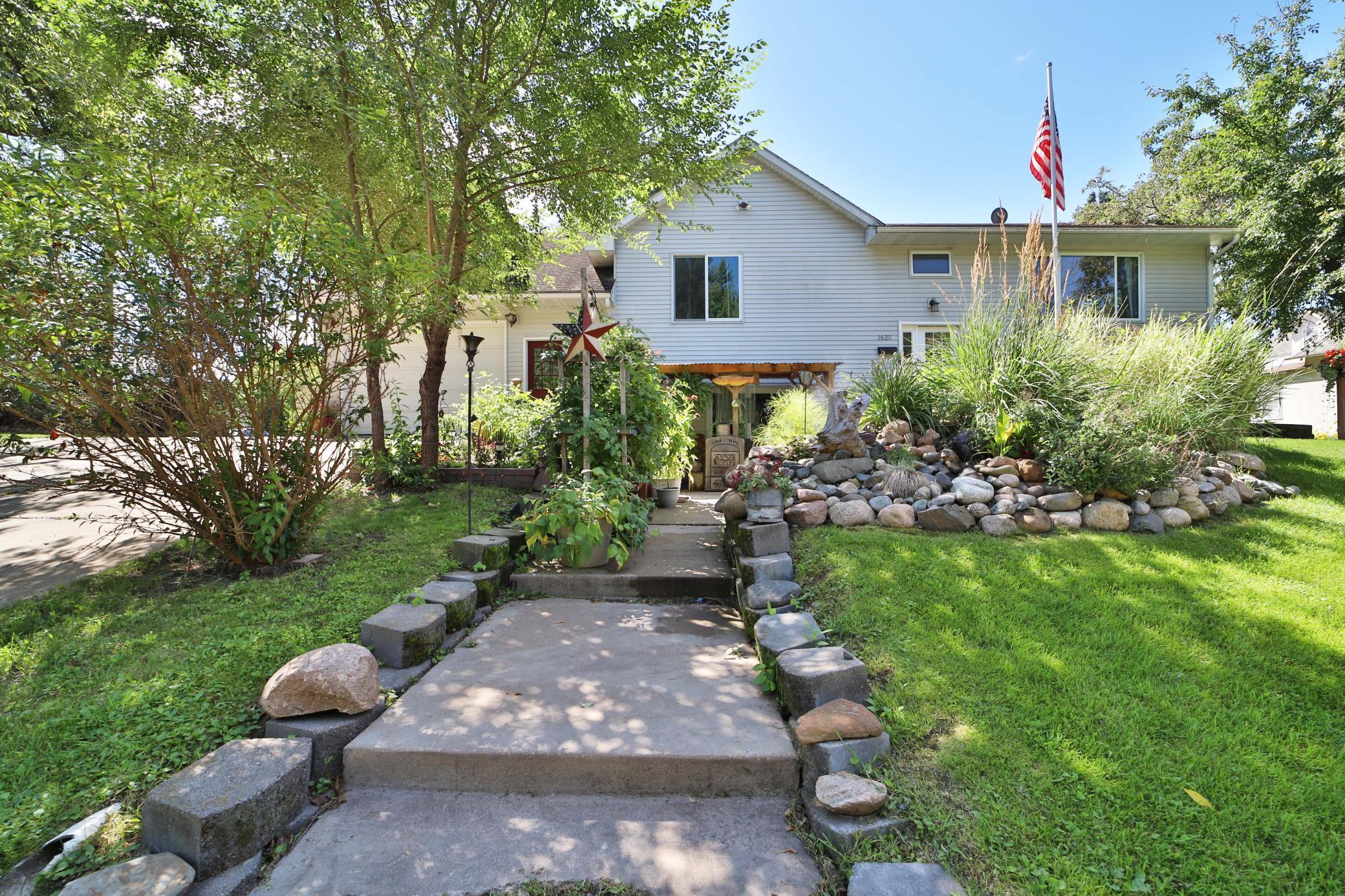 1620 Maple Street