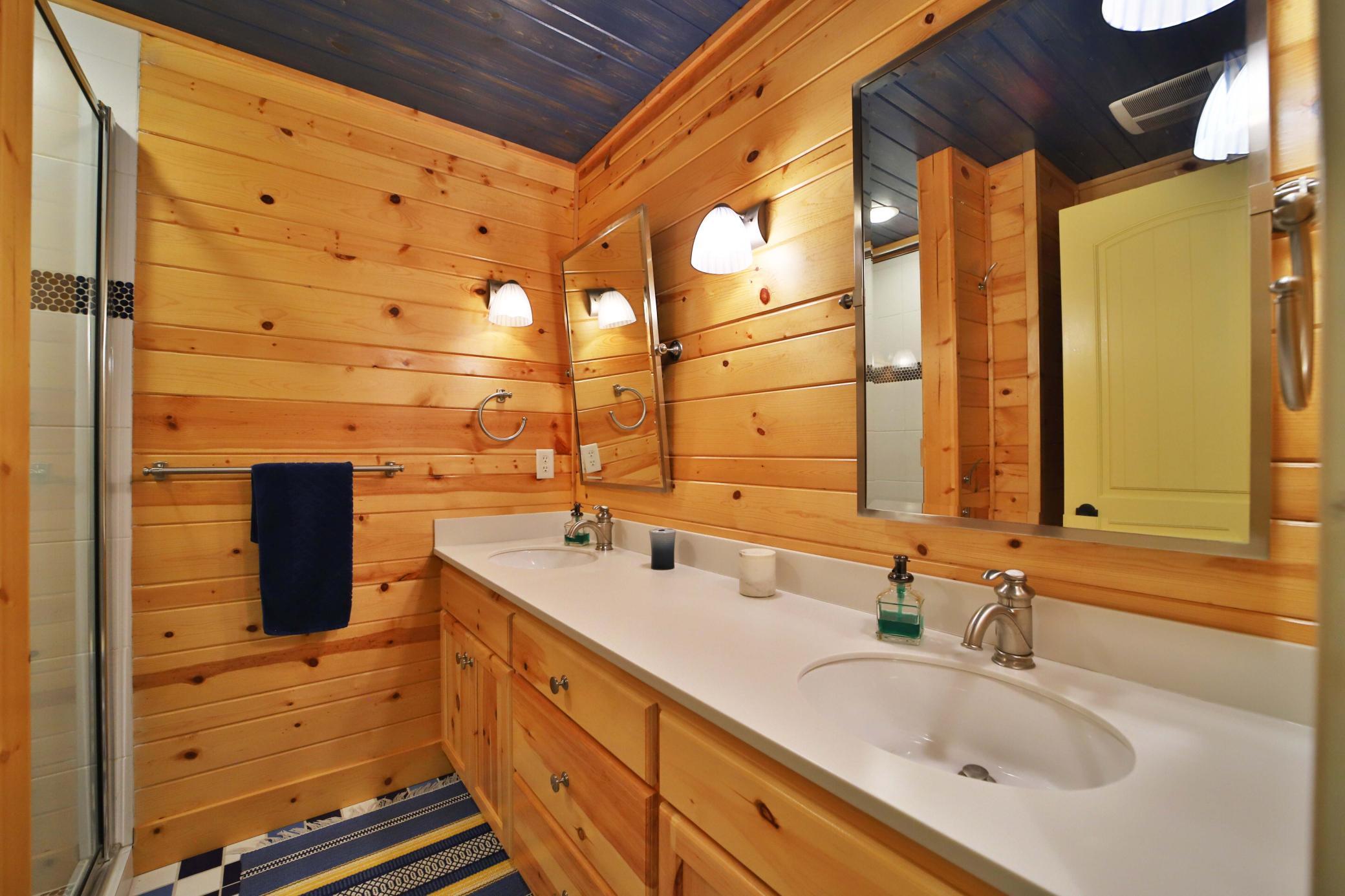 7996 Bass Lake Trail