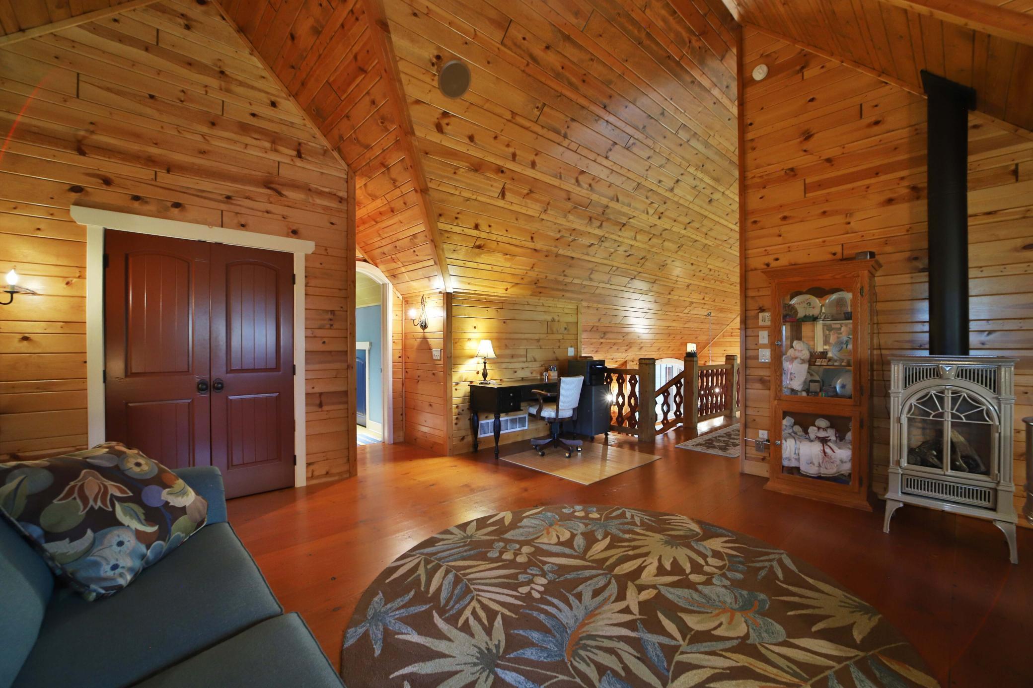 7996 Bass Lake Trail