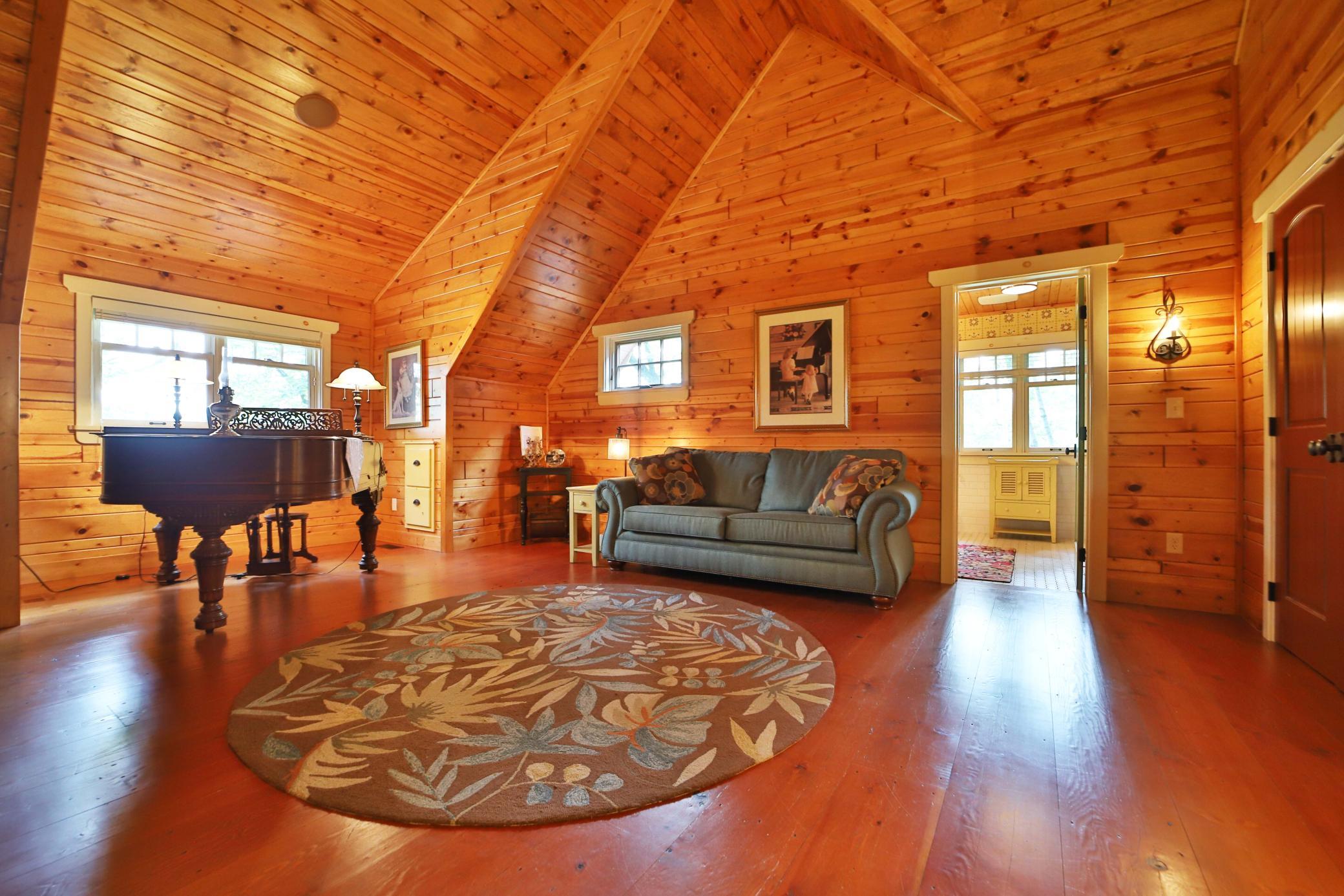 7996 Bass Lake Trail