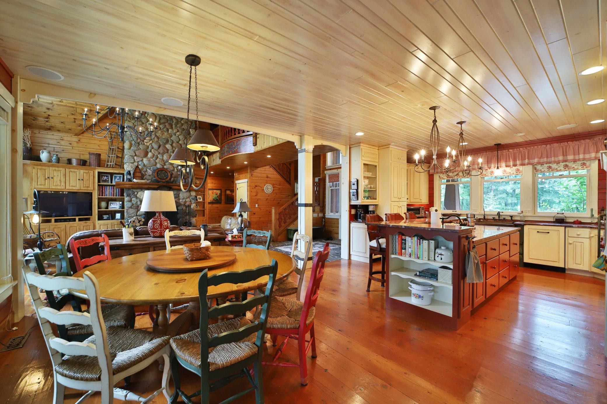 7996 Bass Lake Trail