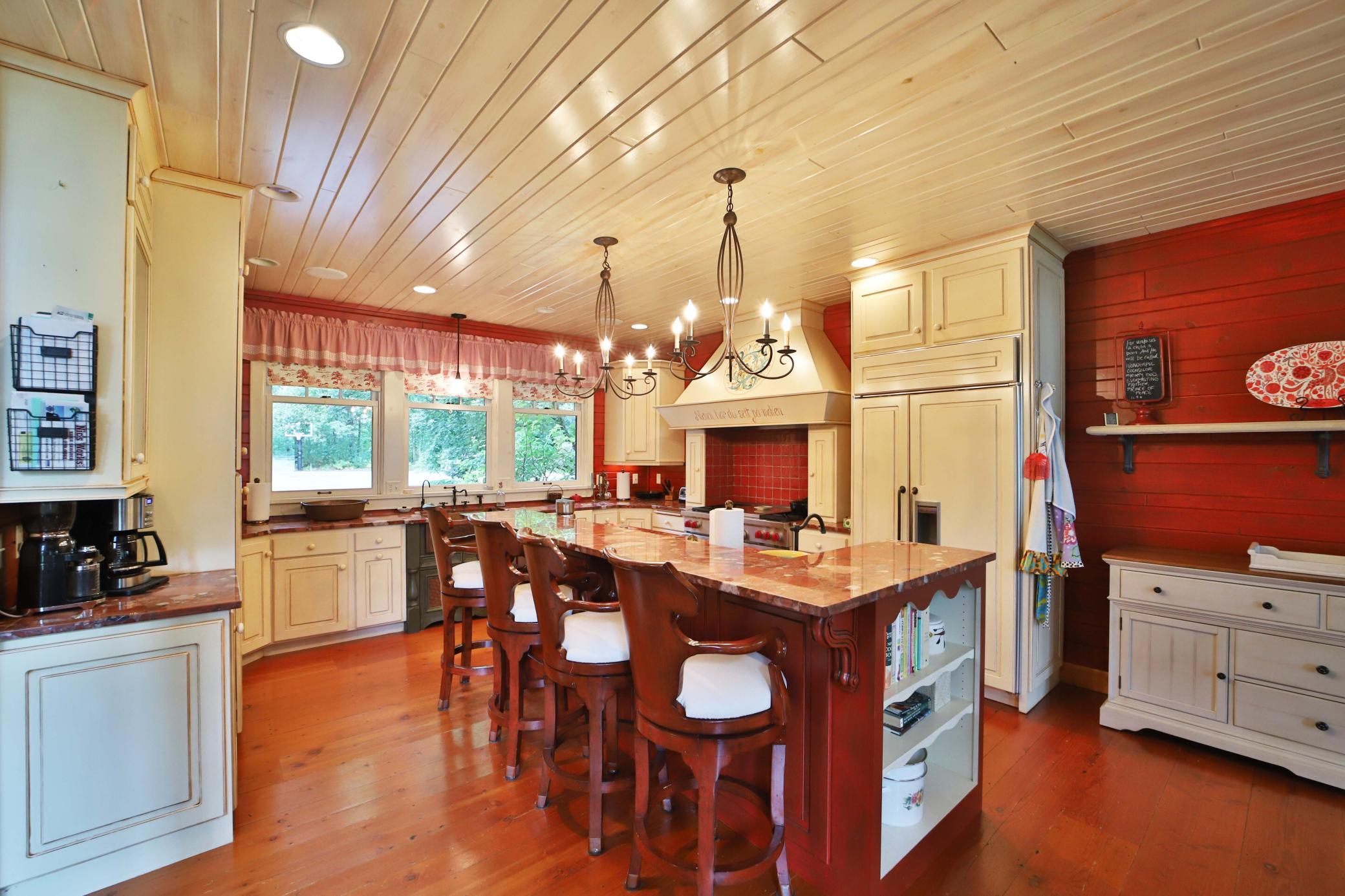 7996 Bass Lake Trail
