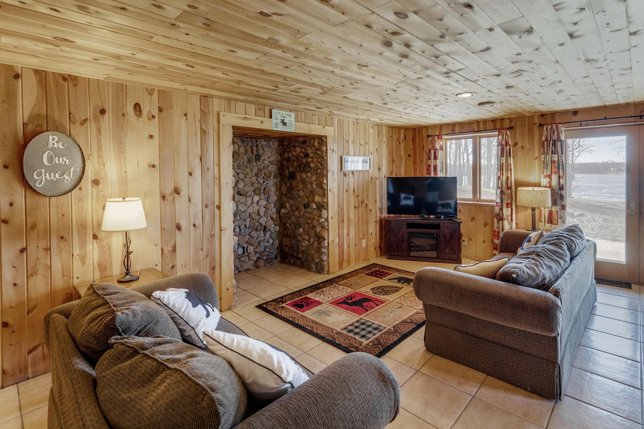 44047 Little Pine Road