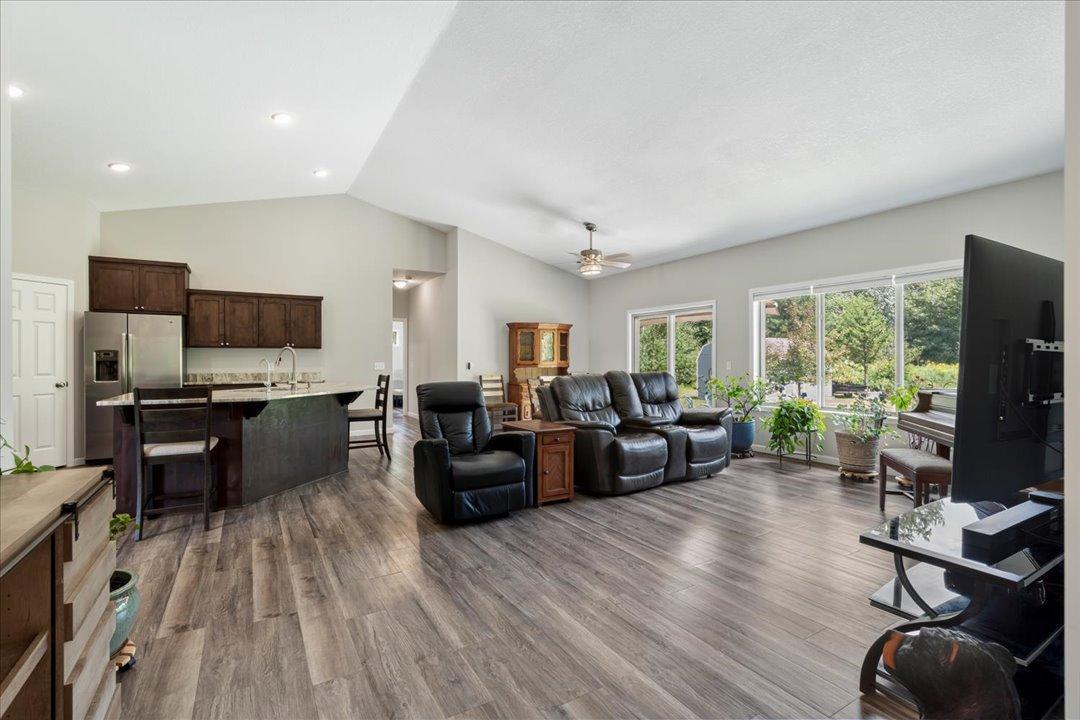 8693 Sugarberry Creek