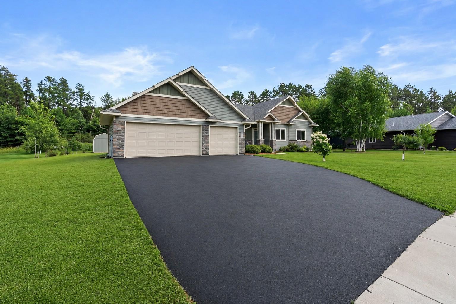 8693 Sugarberry Creek