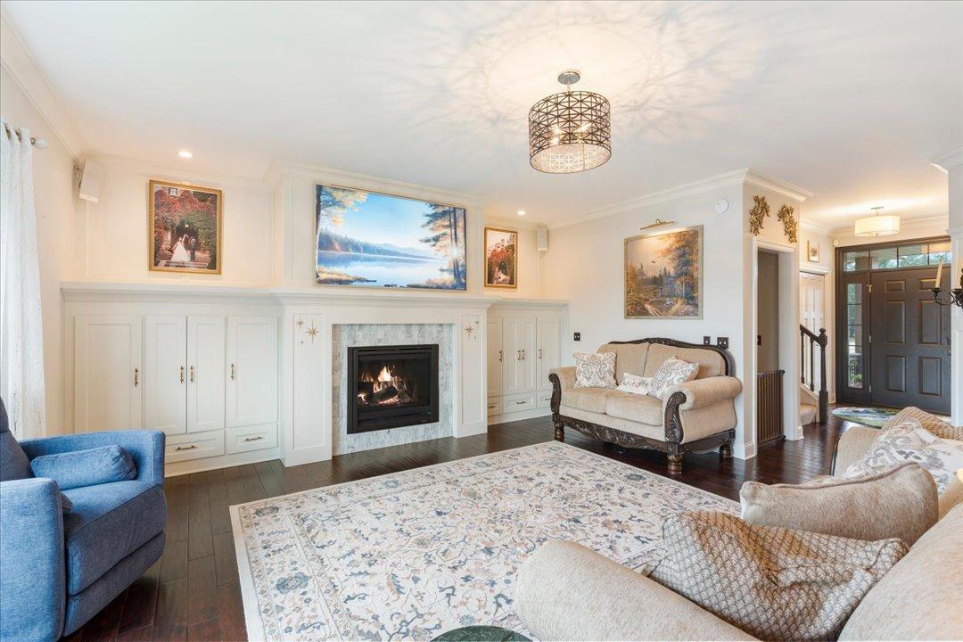 14462 Grand Oaks Drive