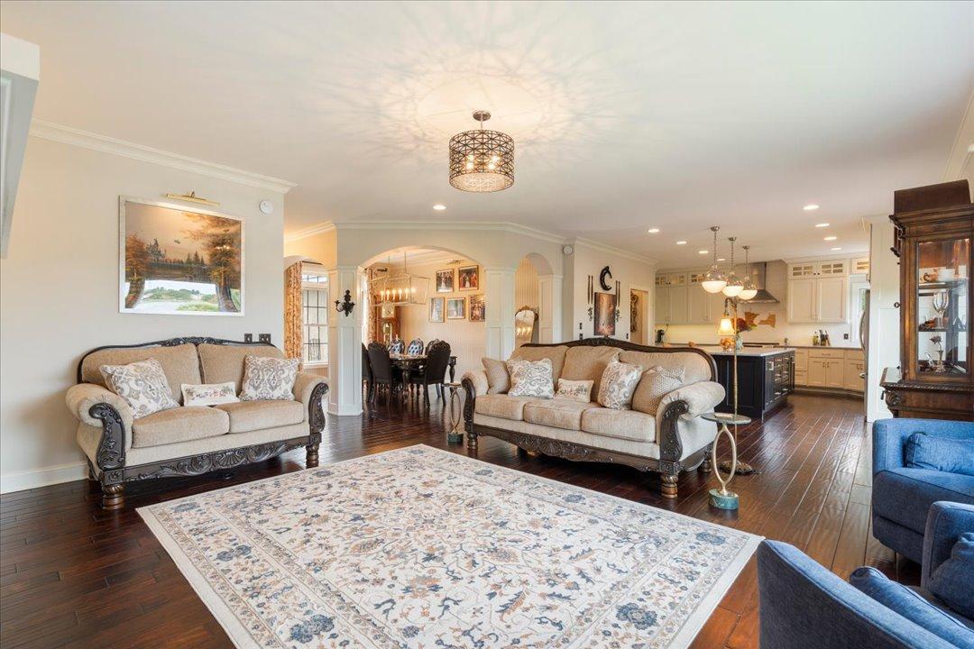 14462 Grand Oaks Drive