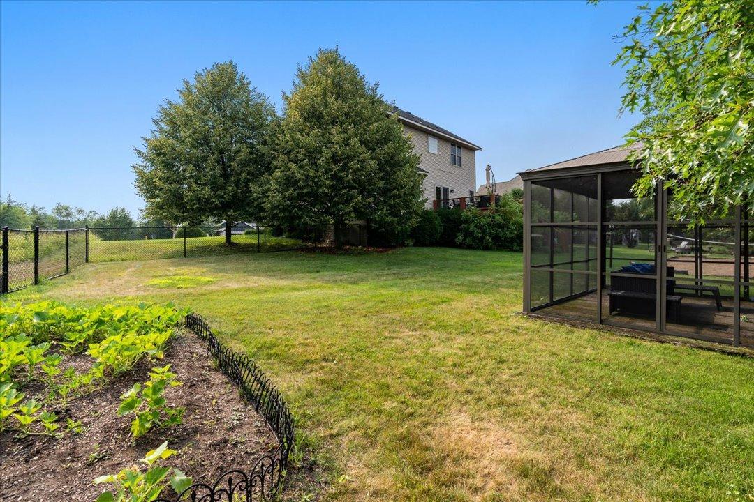 14462 Grand Oaks Drive