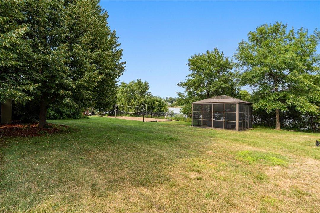 14462 Grand Oaks Drive