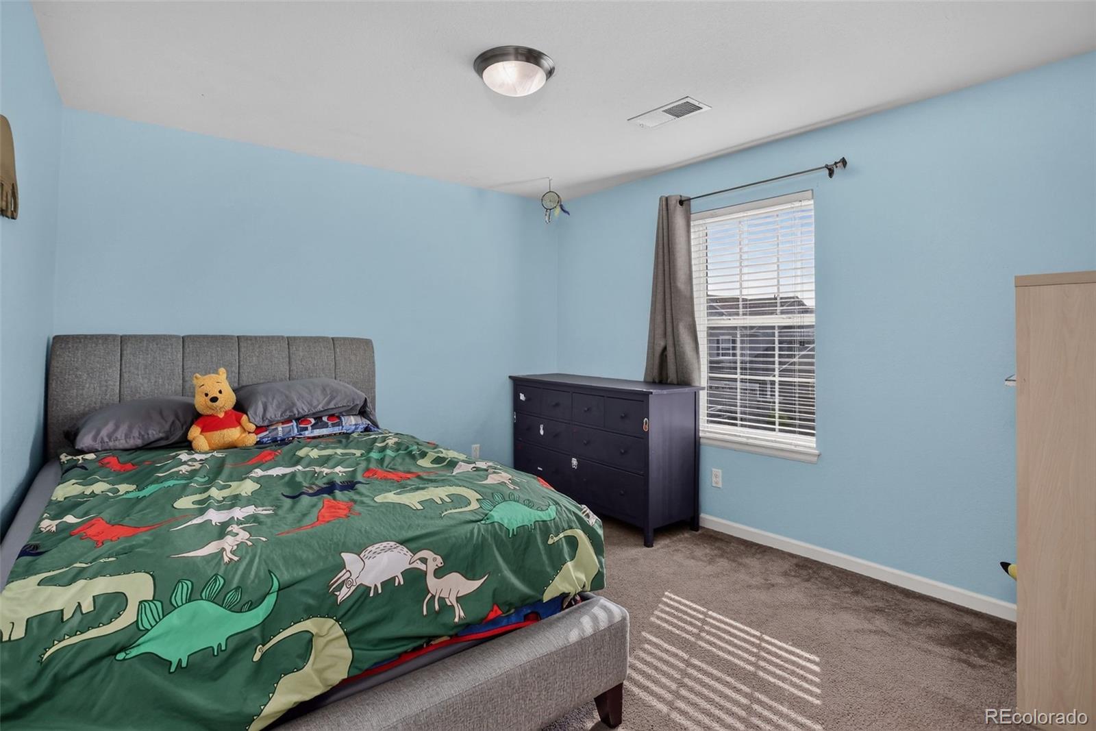 1539 E 166th Court