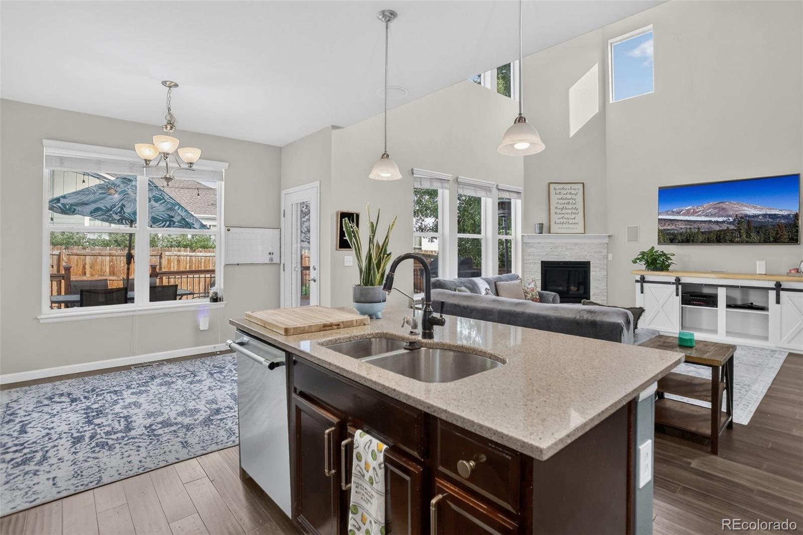 1539 E 166th Court