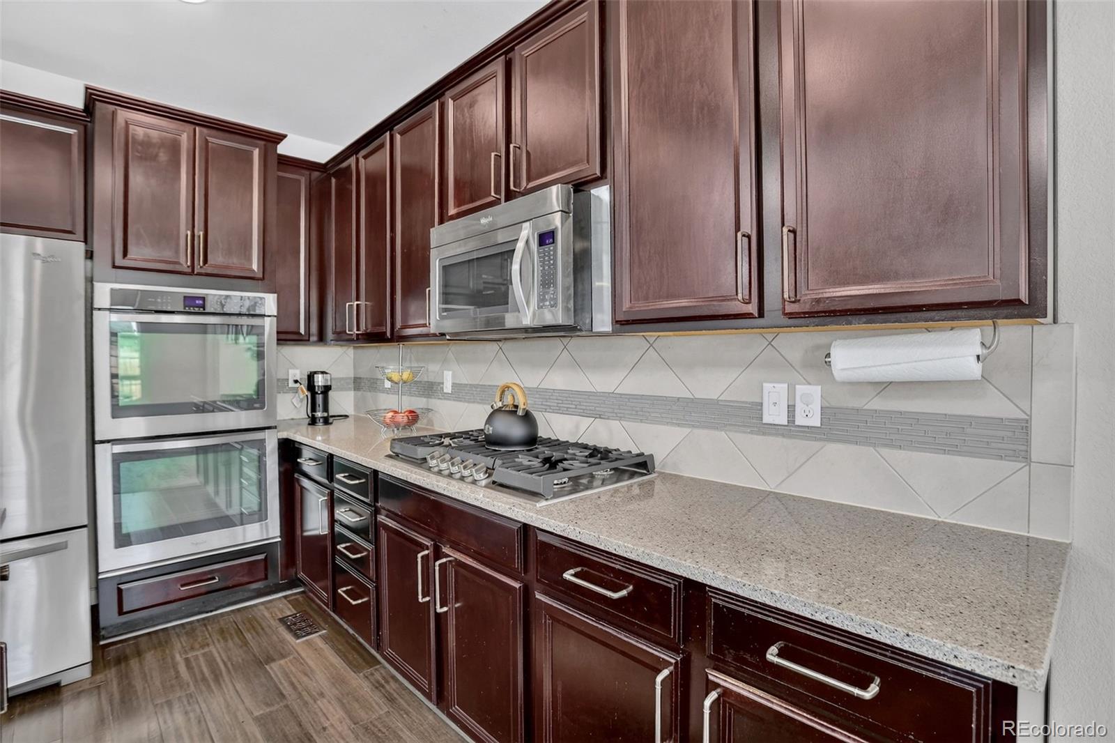 1539 E 166th Court