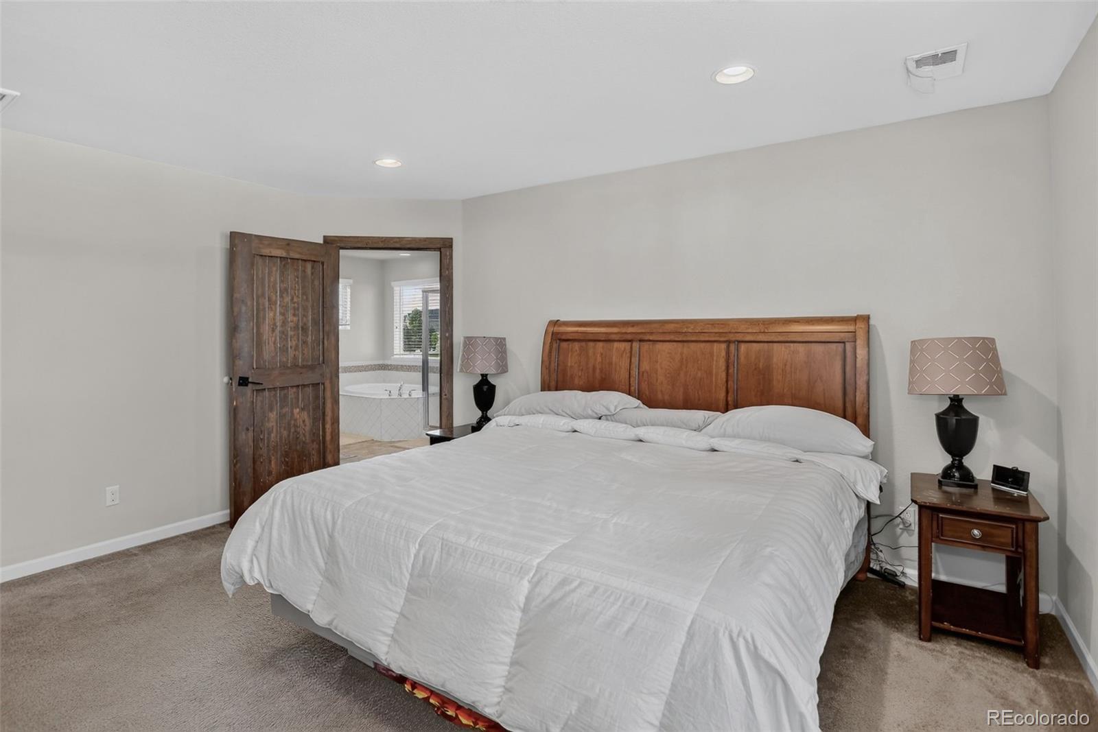 1539 E 166th Court
