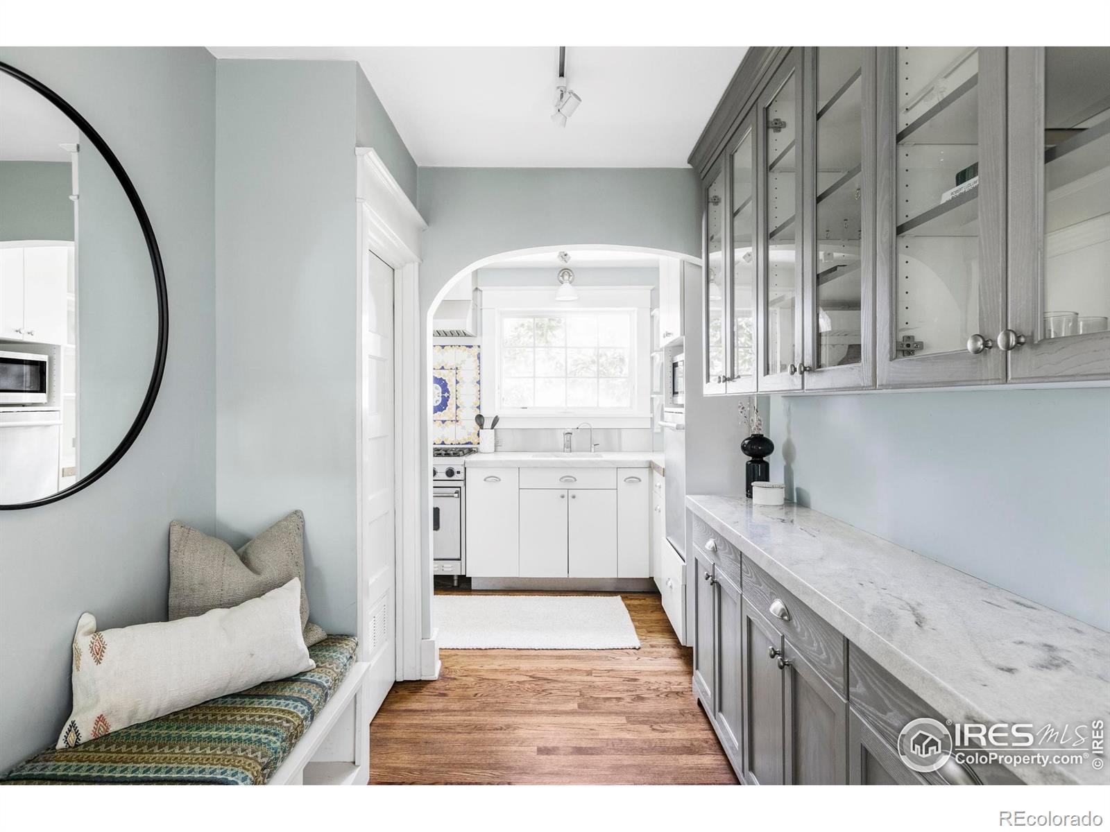 2424 4th Street