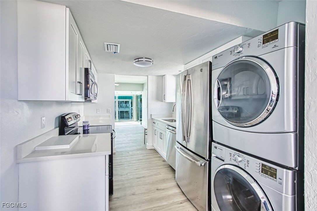 6500 Estero BLVD F218