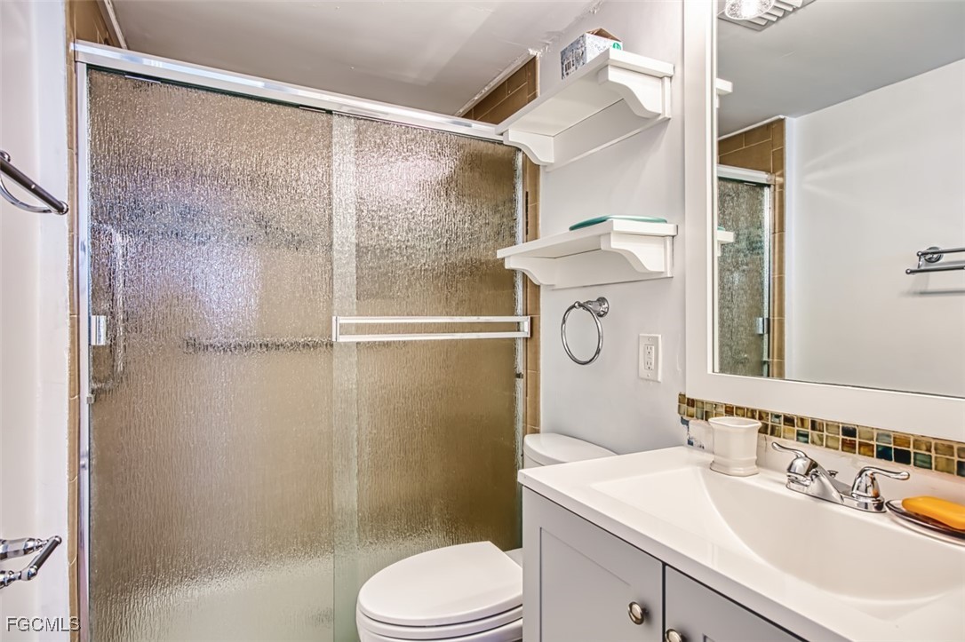 6500 Estero BLVD F218