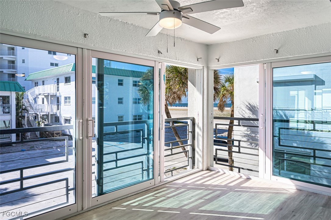 6500 Estero BLVD F218