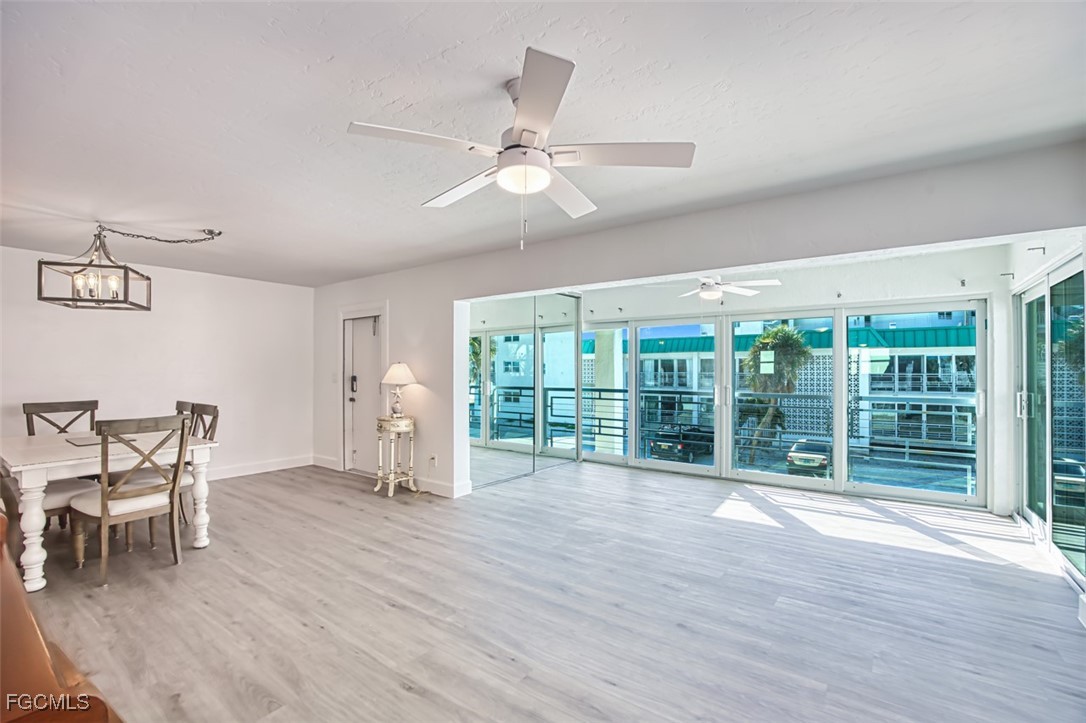 6500 Estero BLVD F218