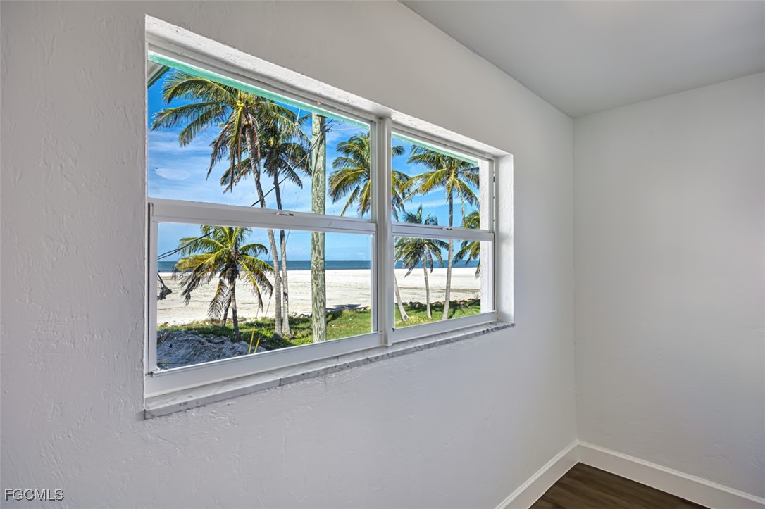 6500 Estero BLVD F218