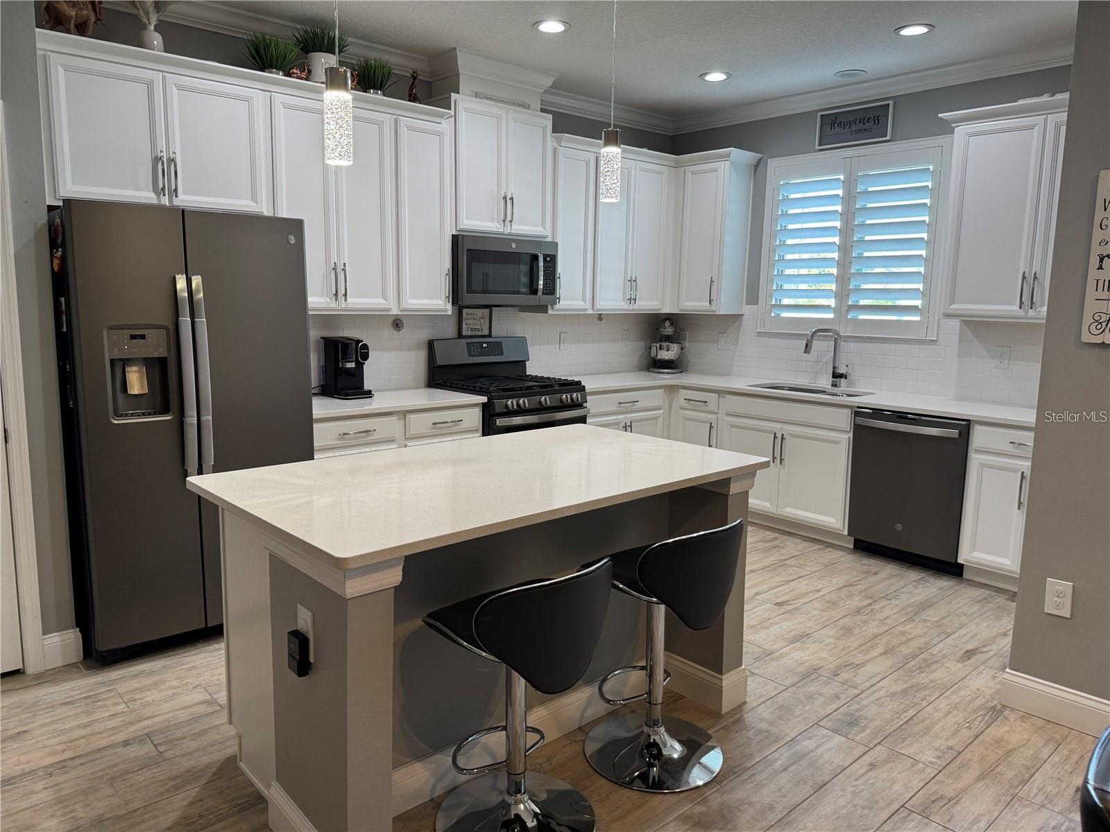 272 CEDAR BARK LN