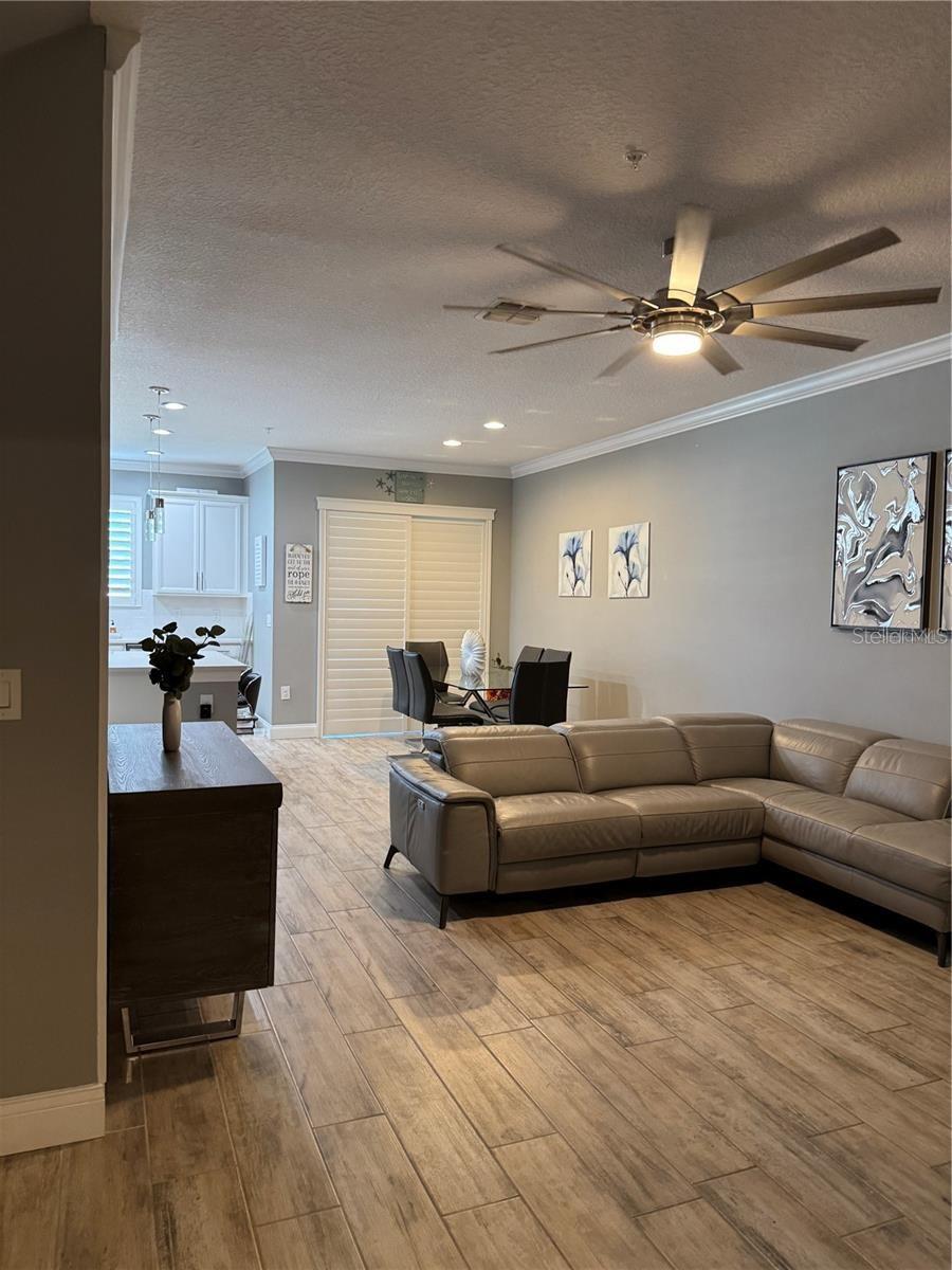 272 CEDAR BARK LN