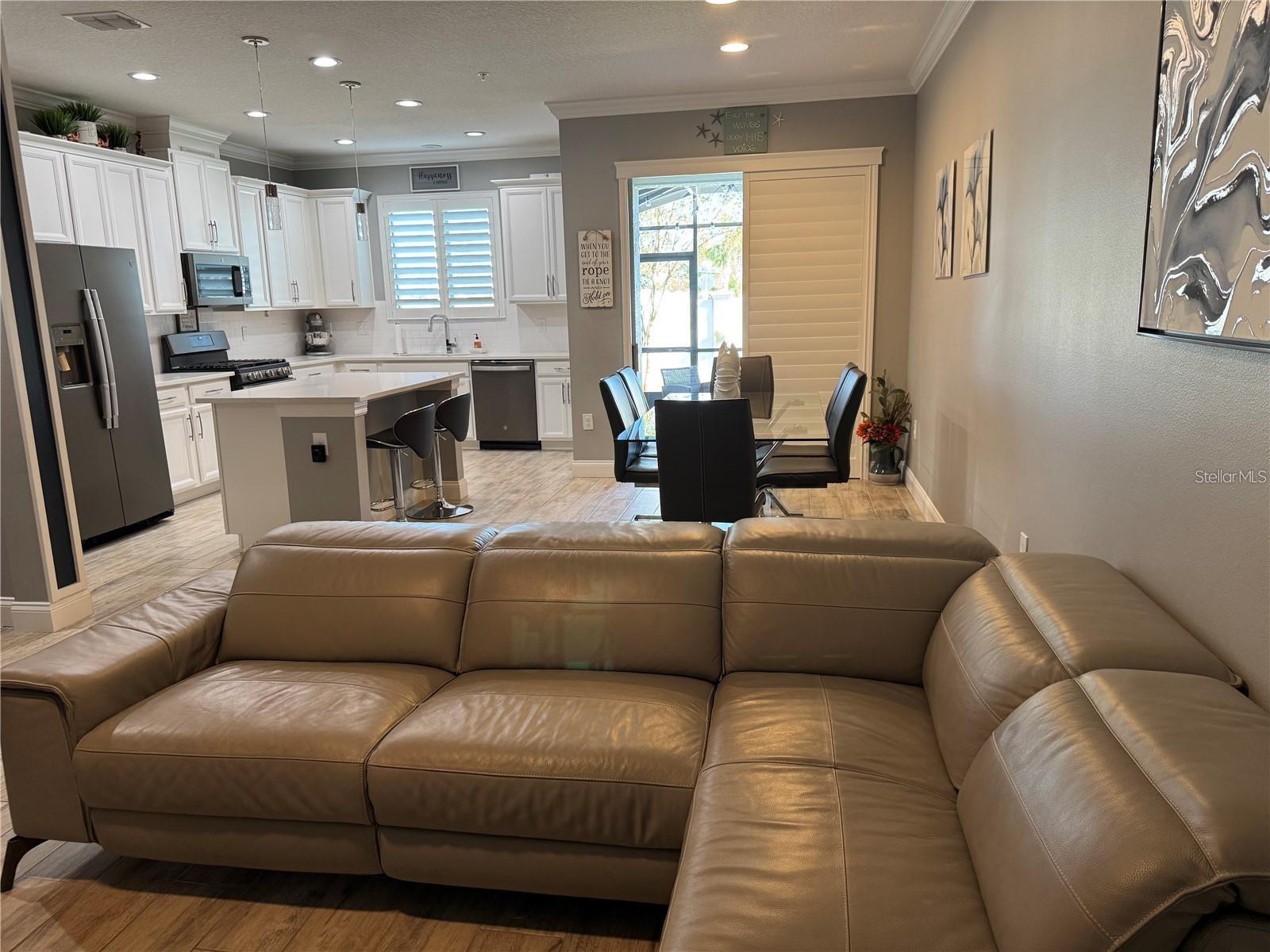 272 CEDAR BARK LN