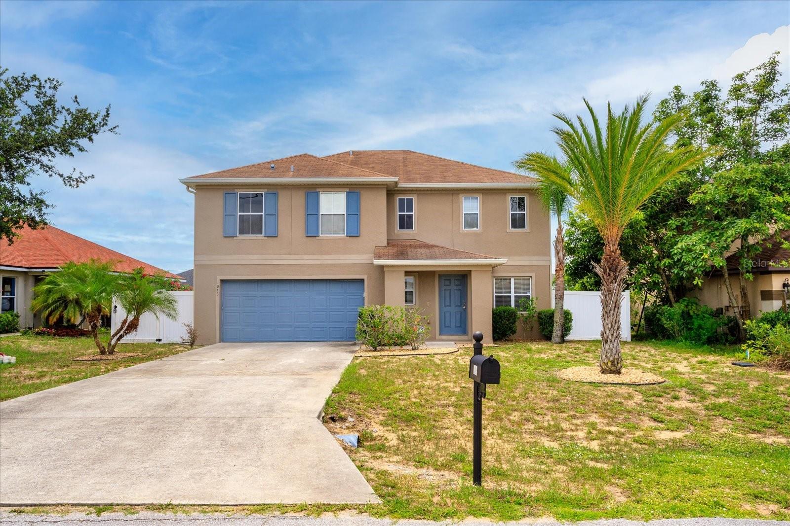 1033 SABINE PL