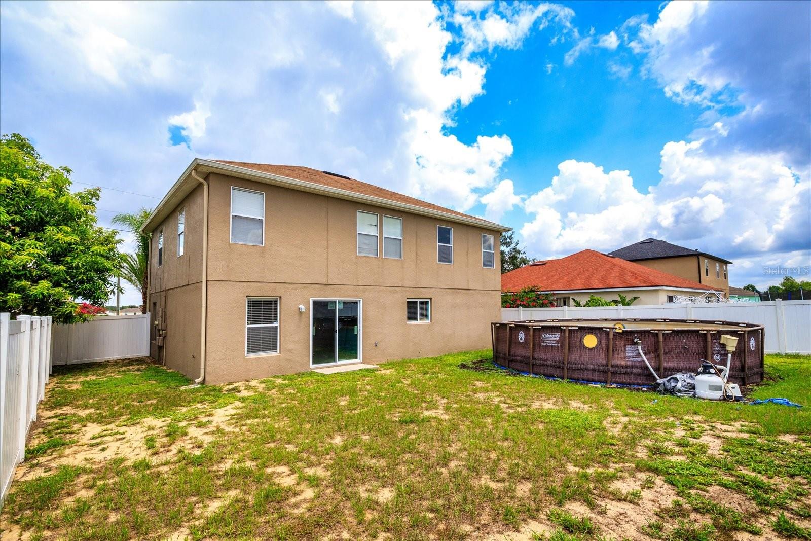 1033 SABINE PL