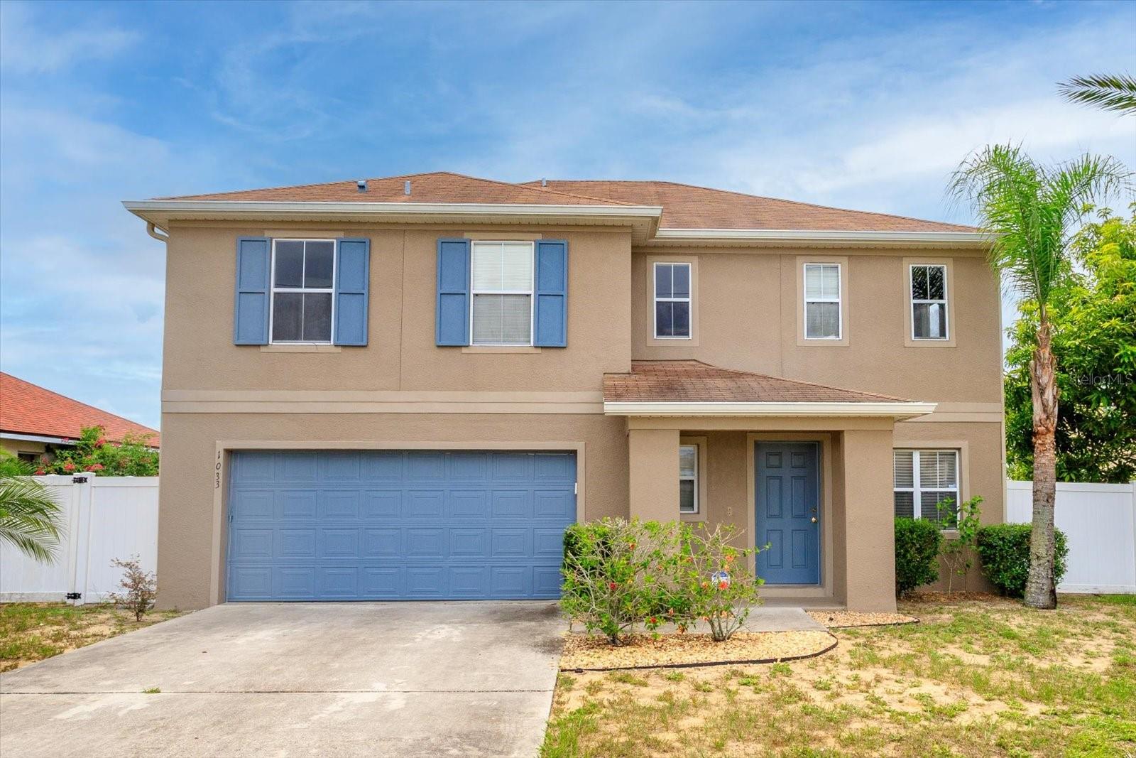1033 SABINE PL