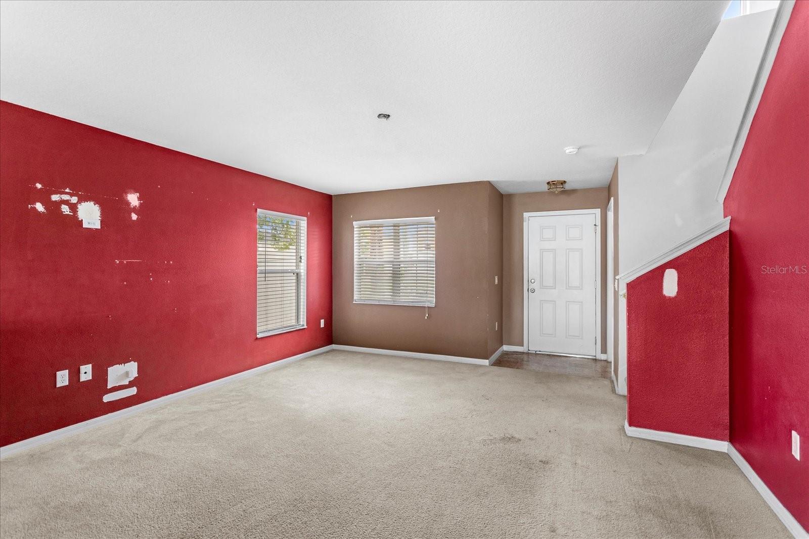 1033 SABINE PL